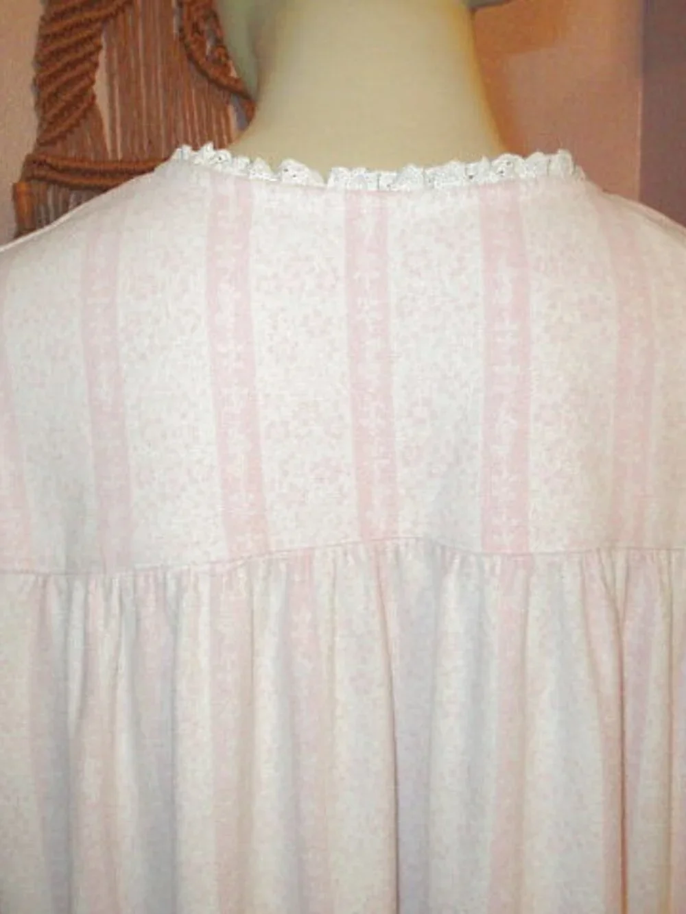 Lanz of Salzburg Micro Fleece Nightgown Size 1X Eyelet Ballet Grannycore Prairie